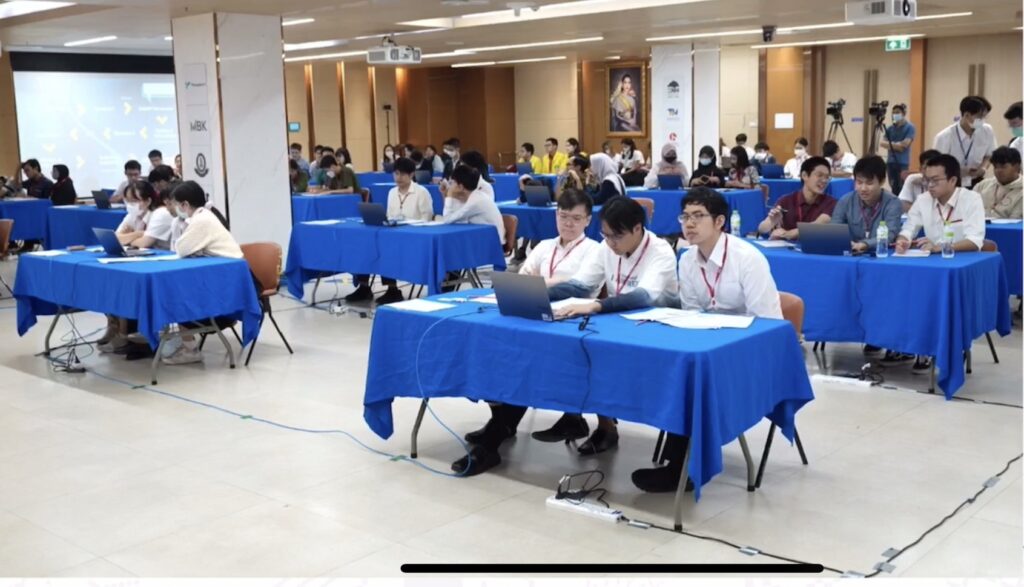 Participation of Medical Students of Walailak University in the 13th Siriraj International Medical Microbiology, Parasitology, and Immunology Competition (SIMPIC) 2024