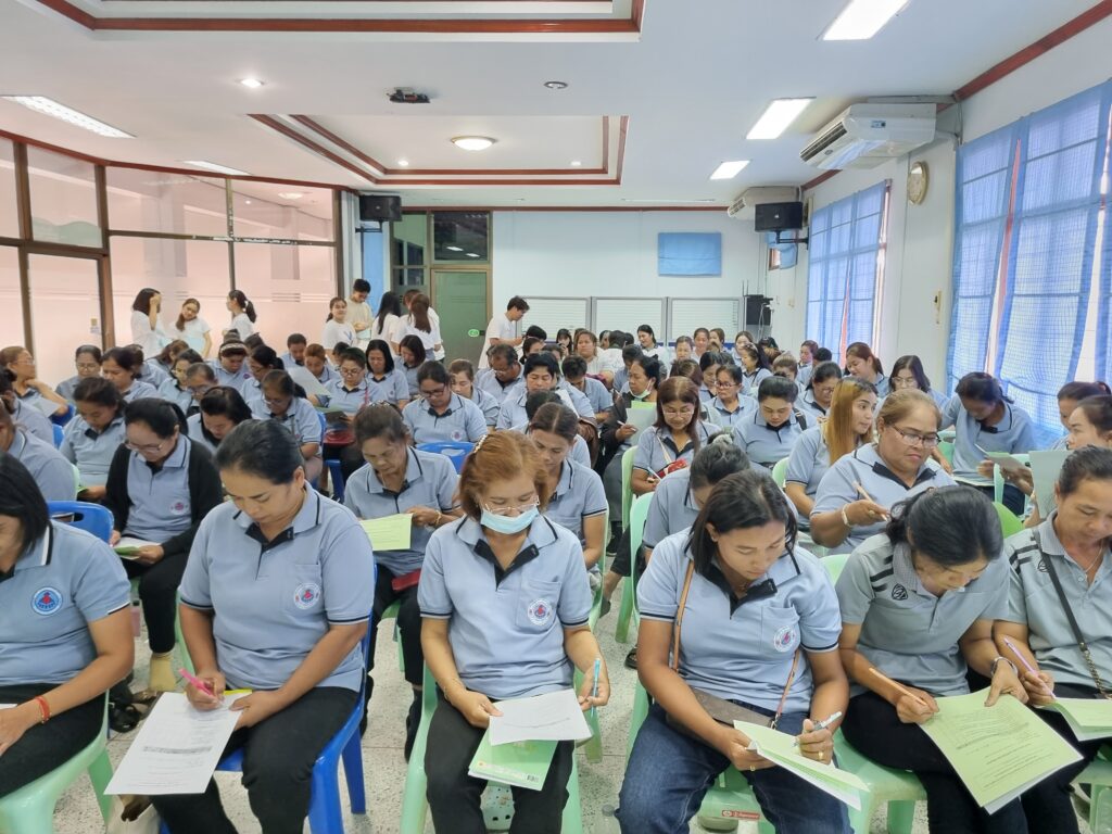 สำนักวิชาแพทยศาสตร์ มวล. ร่วมกับ สสอ.นบพิตำ และ รพ.สต.บ้านตลาดโรงเหล็ก จัดโครงการส่งเสริมสุขภาพให้แก่ อสม.