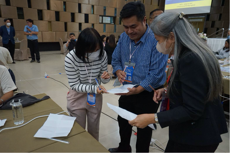 คณาจารย์นิเทศน์ CWIE