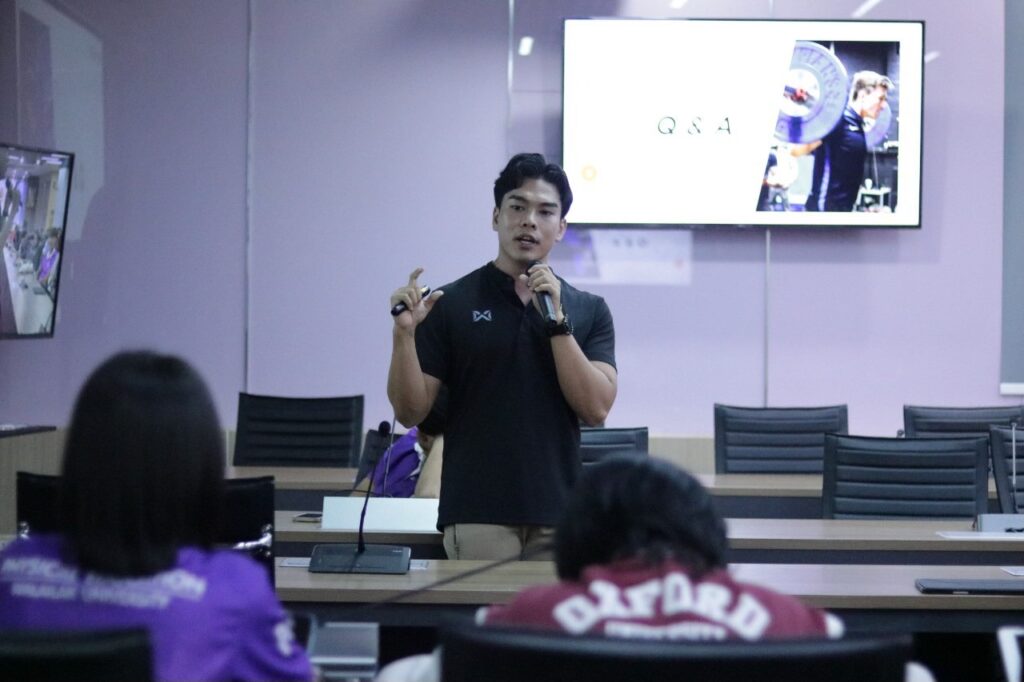 บุคลากรสาขาวิทยาศาสตร์การกีฬาและการออกกำลังกาย ได้รับเชิญเป็นวิทยากรในโครงการอบรมวิทยาศาสตร์การกีฬา ด้านการพัฒนาศักยภาพของนักกีฬา