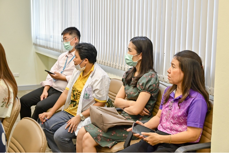 การเยี่ยมบัณฑิตแพทย์รุ่นที่ 11 และการประเมินบัณฑิตจากผู้ใช้บัณฑิต ณ โรงพยาบาลพัทลุง