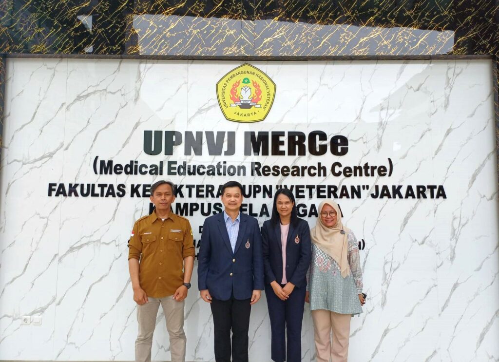 Faculty of Medicine and the Center of Excellence in Tropical Pathobiology Establish Academic and Research Collaboration in Indonesia