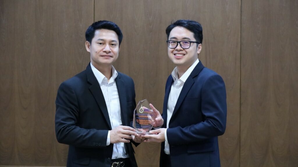 สำนักวิชาแพทยศาสตร์จัดพิธีมอบโล่รางวัลเชิดชูเกียรตินักวิจัยดีเด่น ปีงบประมาณ 2567