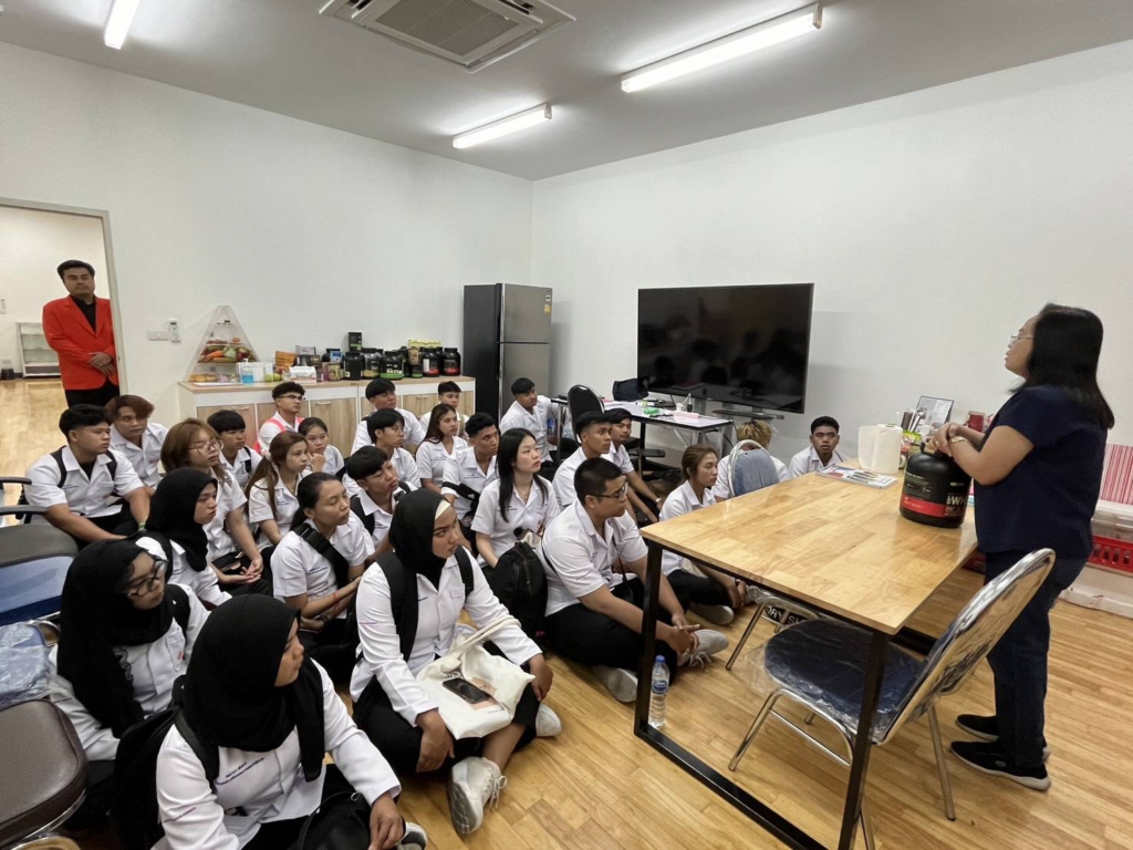 Walailak University Sports Science students enhance their professional skills at leading establishments in Bangkok and its surrounding areas