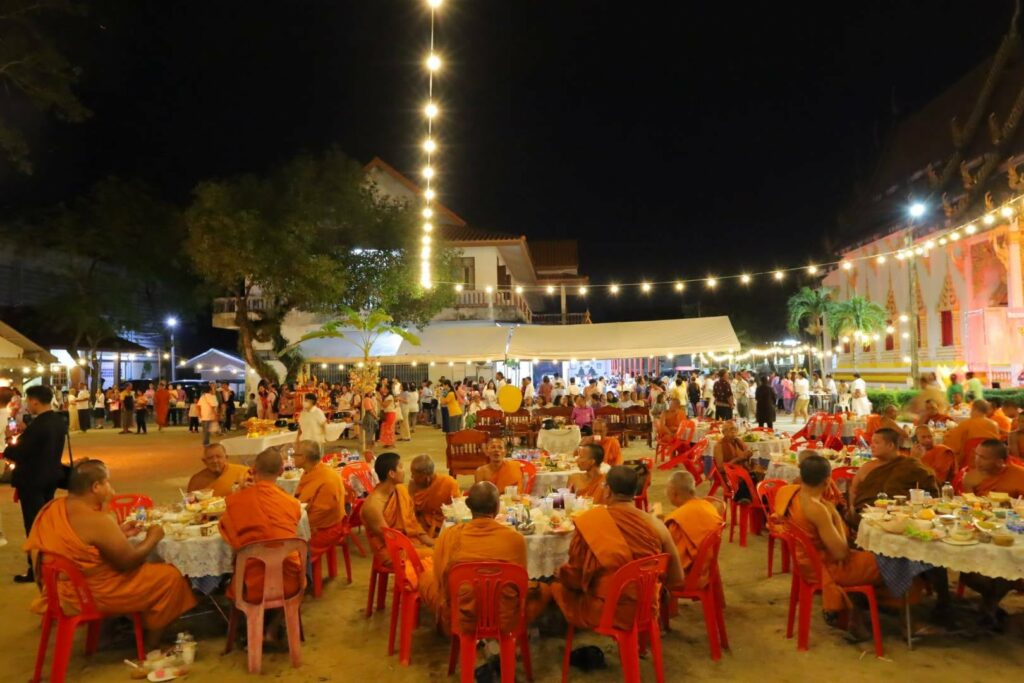 สำนักวิชาแพทยศาสตร์ ม.วลัยลักษณ์ ร่วมสืบสานประเพณีทำบุญให้ทานไฟ ประจำปี 2568