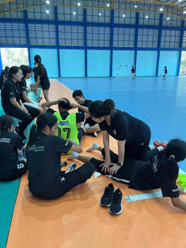 หลักสูตรวิทยาศาสตร์การกีฬาและการออกกำลังกาย สำนักวิชาแพทยศาสตร์ จัดการแข่งขันฟุตซอล "SES04 Champion Cup 2025" เสริมทักษะการจัดการแข่งขันกีฬาและการป้องกันการบาดเจ็บทางการกีฬา