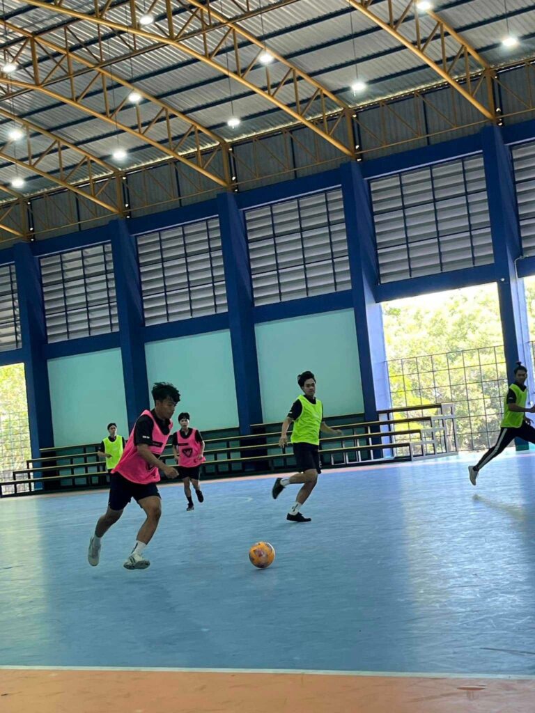 The Sports Science Program enhances student skills in Team sports and Injuries prevention.