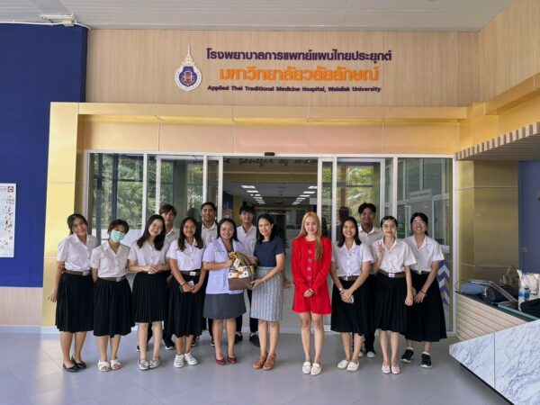 นักศึกษาแพทย์ ม.วลัยลักษณ์ เรียนรู้การบูรณาการการแพทย์แผนปัจจุบันและแพทย์แผนไทยประยุกต์