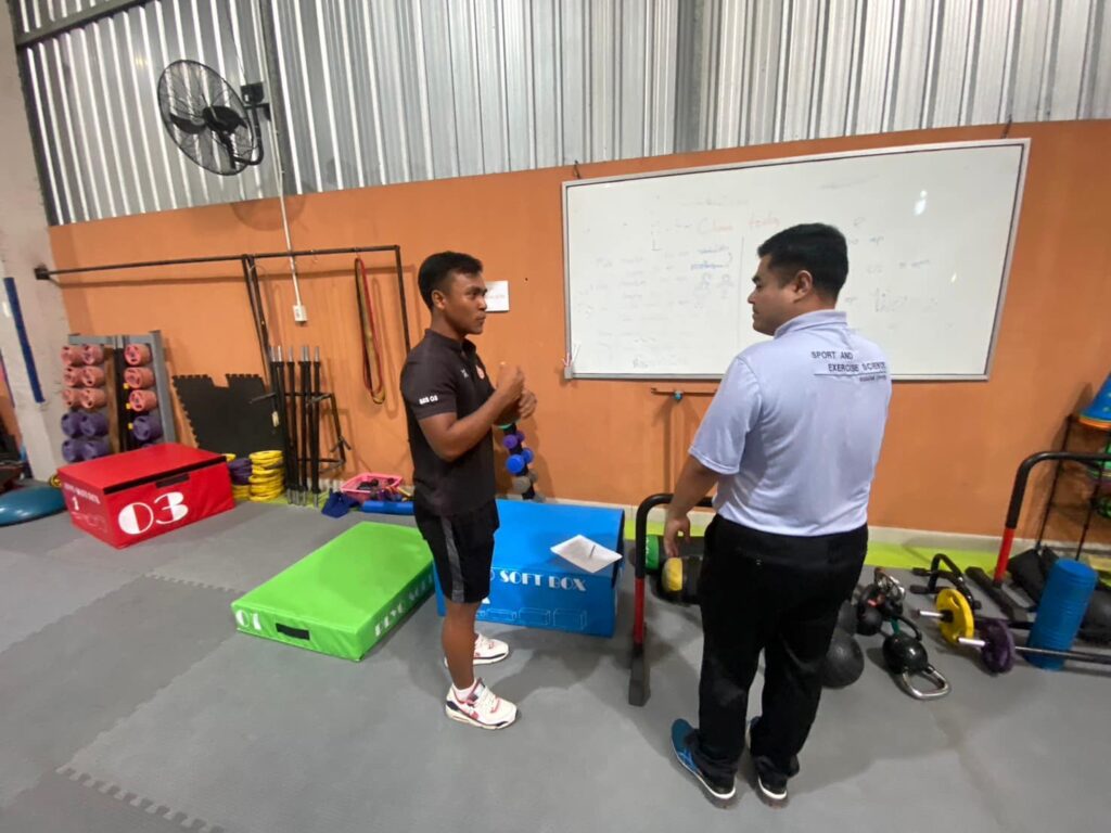“สาขาวิทยาศาสตร์การกีฬาและการออกกำลังกาย มอบเกียรติบัตรให้กับนักศึกษาในโครงการเสริมสมรรถนะผู้ให้คำปรึกษาการออกกำลังกาย ปี 2568”