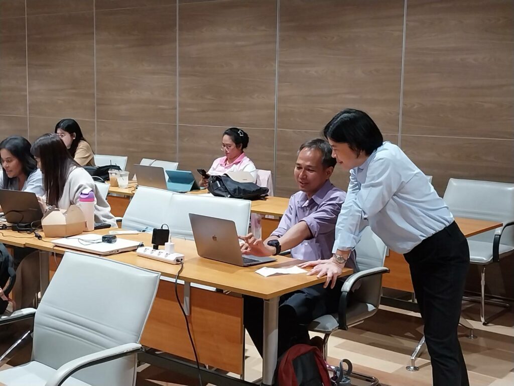 สำนักวิชาแพทยศาสตร์ จัดอบรมเชิงปฏิบัติการ “การทบทวนวรรณกรรมอย่างเป็นระบบและการวิเคราะห์อภิมาน