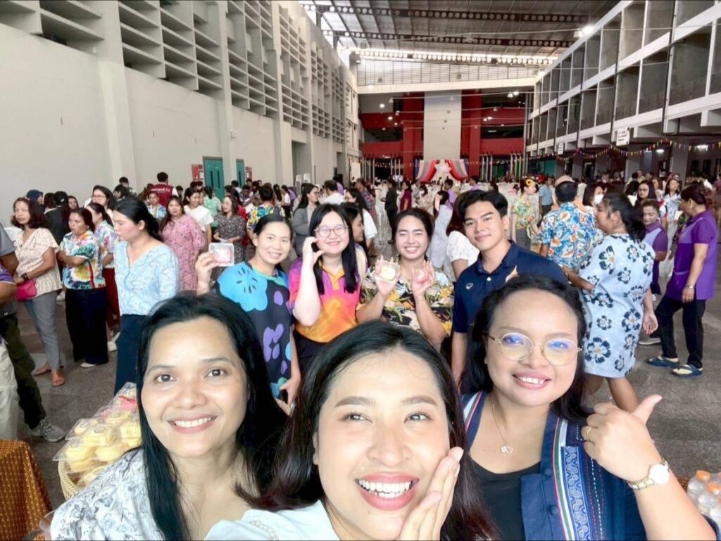 สำนักวิชาแพทยศาสตร์ มวล. ร่วมสืบสานประเพณีไทย จัดซุ้มอาหารในงาน 'วลัยลักษณ์สงกรานต์ 2568'