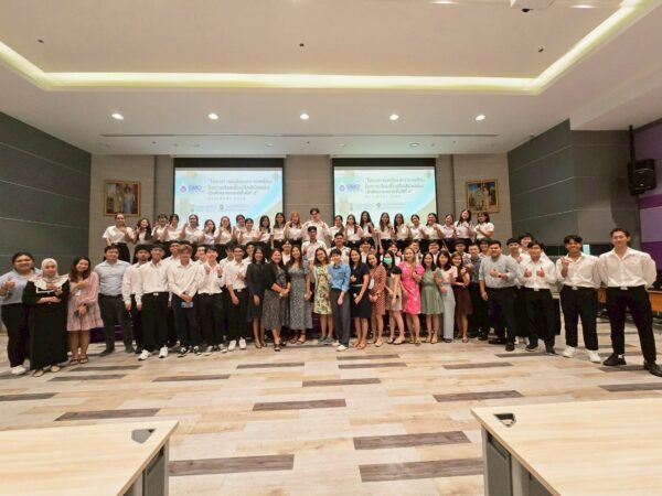 หลักสูตรแพทยศาสตรบัณฑิต จัดโครงการ "เตรียมความพร้อมในการเรียนชั้นปรีคลินิก” ประจำปีการศึกษา 2568