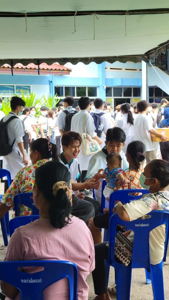 นักศึกษาสำนักวิชาแพทยศาสตร์ เข้าร่วม “โครงการค่ายอาสาเพื่อสาธารณประโยชน์ต่อสังคมและชุมชน”