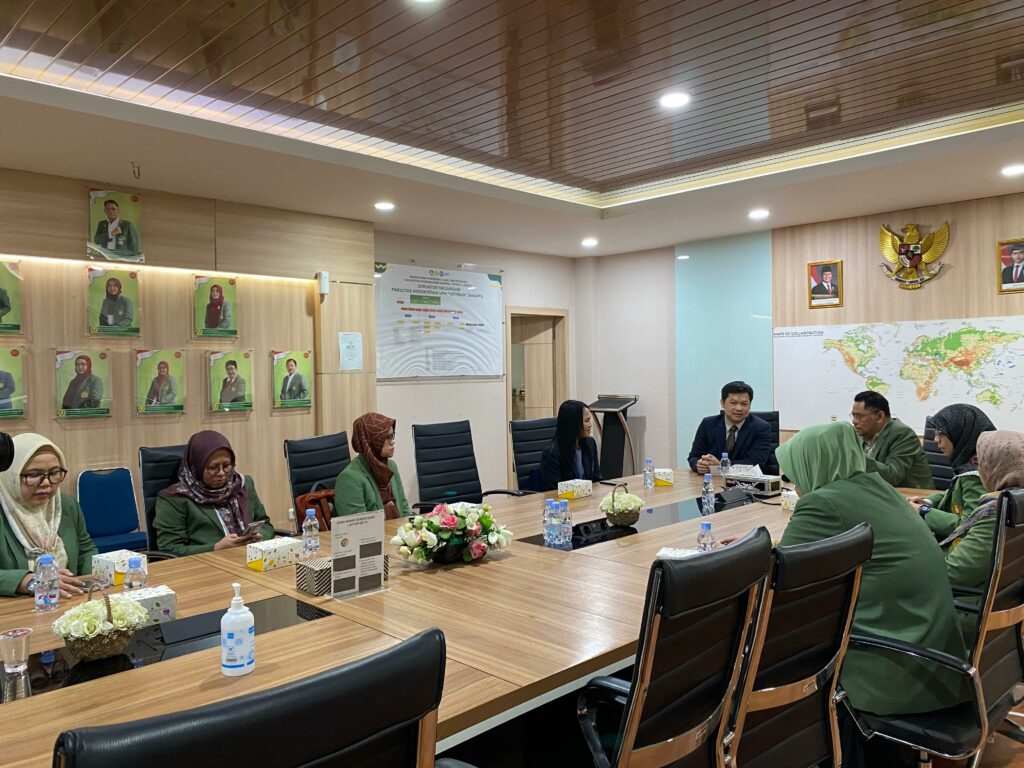 School of Medicine, Walailak University Signs Collaboration Agreements with Two Leading Indonesian Universities