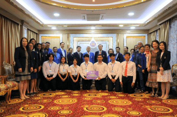 พิธีมอบทุนการศึกษาแก่นักศึกษาแพทย์ มหาวิทยาลัยวลัยลักษณ์ โดยมูลนิธิทุนแพทย์เพื่อปวงประชา ปีการศึกษา 2568