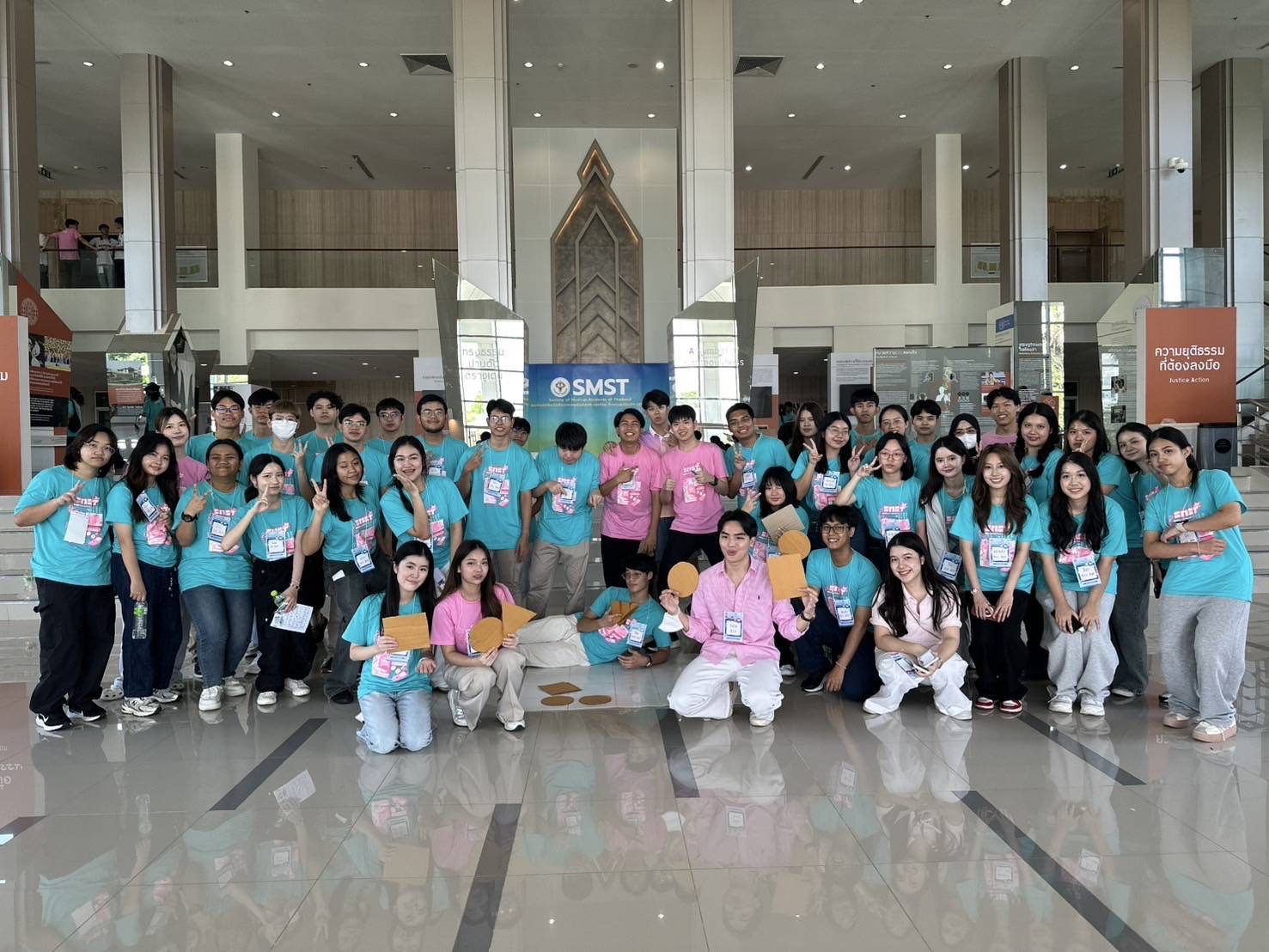 นักศึกษาแพทย์ มวล. เข้าร่วมโครงการ “แรกพบ สพท. 2568”