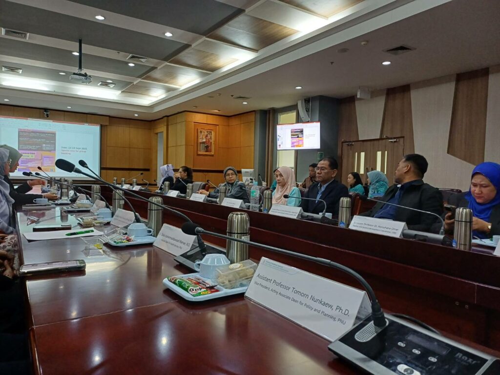 The School of Medicine, Walailak University, collaborates with PNU and USM in research exchange in research exchange