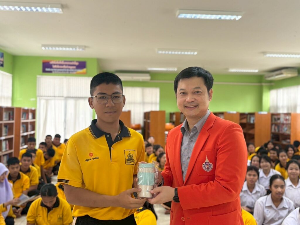 หลักสูตรแพทยศาสตรบัณฑิต ร่วมประชาสัมพันธ์หลักสูตรในโครงการ “WU Open House On Tour” ณ โรงเรียนท่าศาลาประสิทธิ์ศึกษา