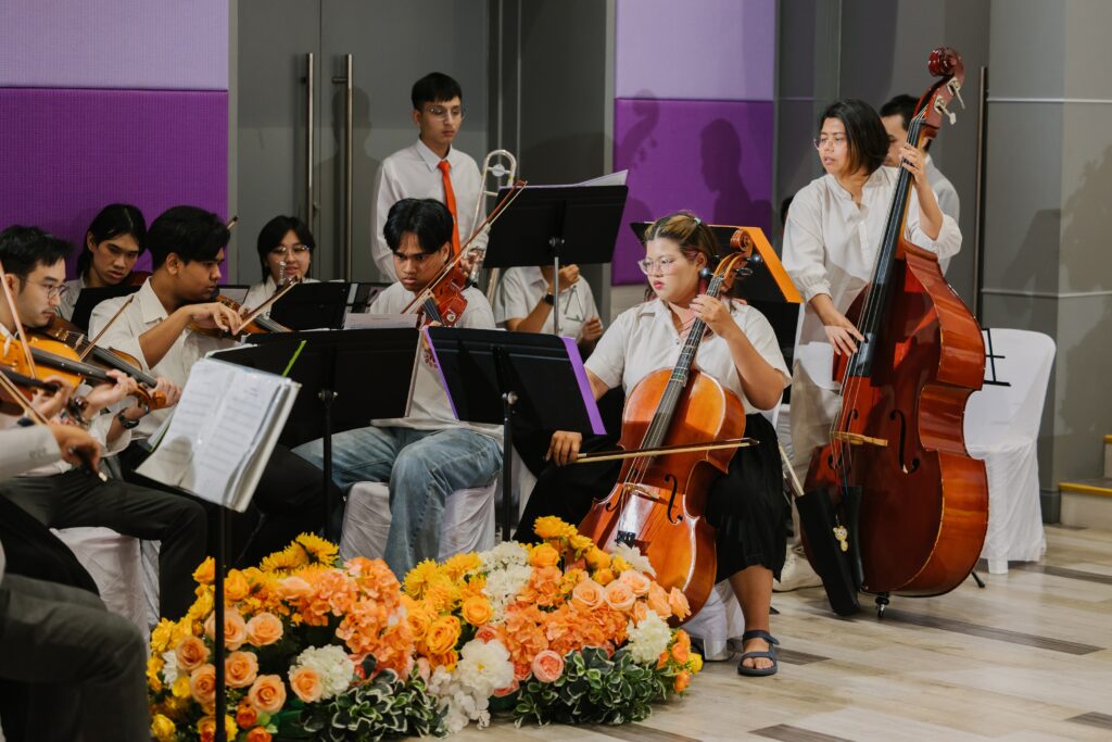 พิธีมอบใบประกอบวิชาชีพเวชกรรม แนวแนวการทำงาน และการศึกษาต่อ ปีการศึกษา 2567