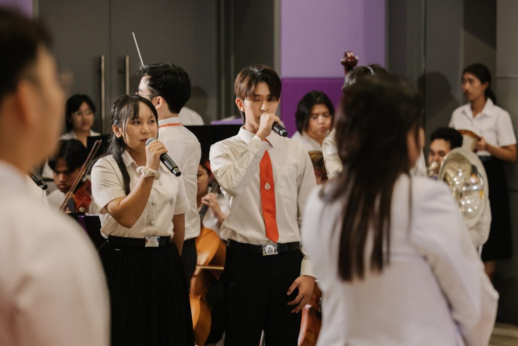 พิธีมอบใบประกอบวิชาชีพเวชกรรม แนวแนวการทำงาน และการศึกษาต่อ ปีการศึกษา 2567