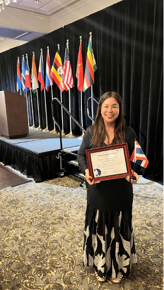 สุดเจ๋ง! รองศาสตราจารย์ ดร.เอื้อมพร หมวดเมือง คว้าทุน Majid Sadigh, MD Scholarship