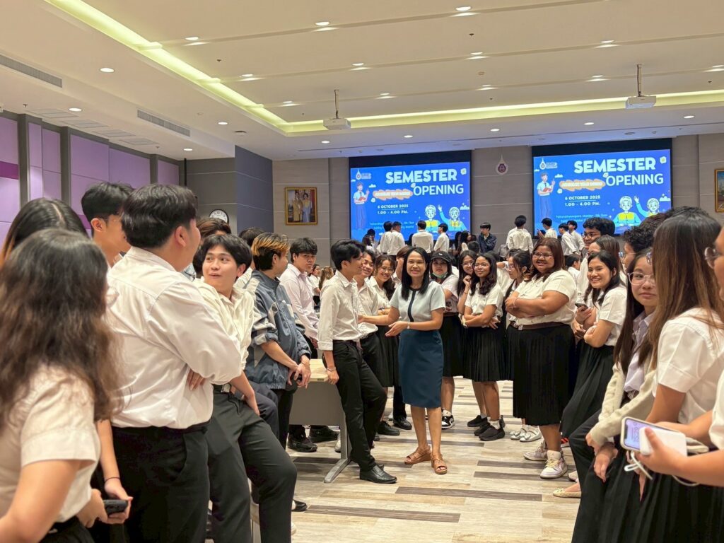 หลักสูตรแพทยศาสตรบัณฑิต จัดกิจกรรม “Semester Opening” เตรียมความพร้อมนักศึกษาแพทย์ ชั้นปีที่ 2 และ 3 ก่อนเปิดภาคเรียน 2/2568