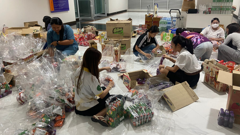 สโมสรนักศึกษาสำนักวิชาแพทยศาสตร์ SMDWU ร่วมใจช่วยผู้ประสบภัยน้ำท่วมใต้