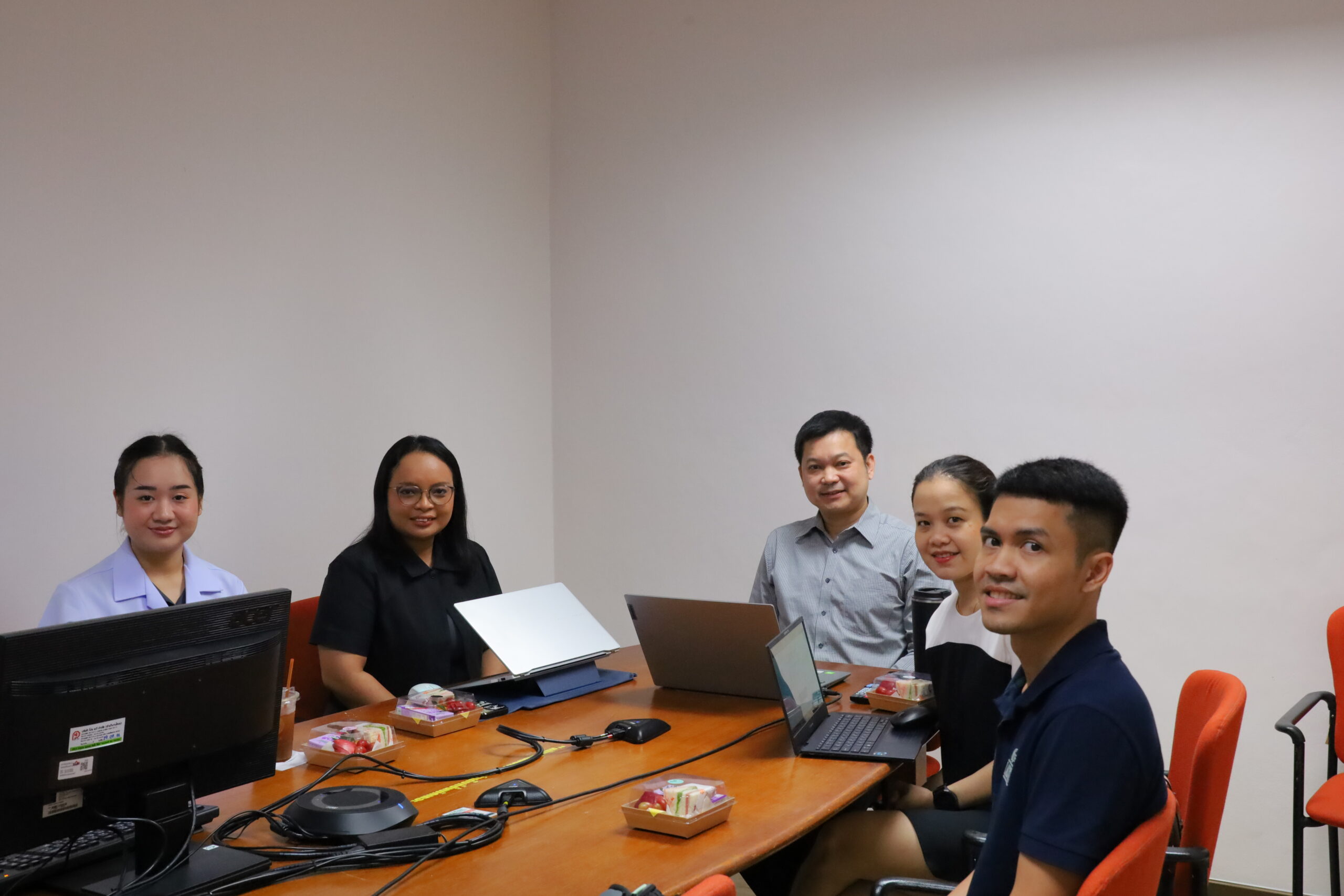 กิจกรรมผู้บริหารพบบุคลากรใหม่