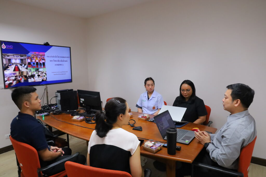 กิจกรรมผู้บริหารพบบุคลากรใหม่