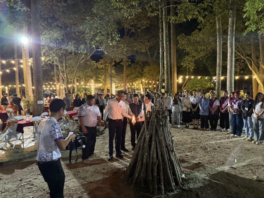 สำนักวิชาแพทยศาสตร์ ม.วลัยลักษณ์ ร่วมจัดซุ้มอาหารในงานทำบุญให้ทานไฟ ประจำปี 2568