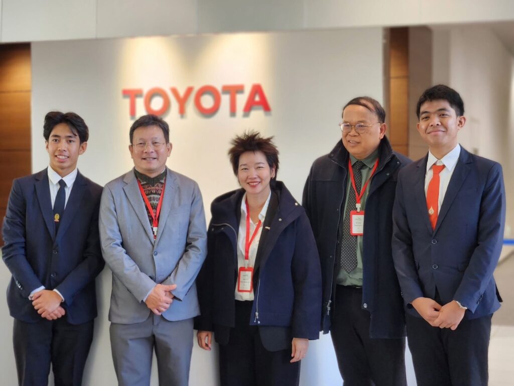 จากแรงบันดาลใจสู่เวทีโลก: นศพ.ธนกฤต กฐินหอม กับนวัตกรรมเพื่อสิ่งแวดล้อม ณ ประเทศญี่ปุ่น