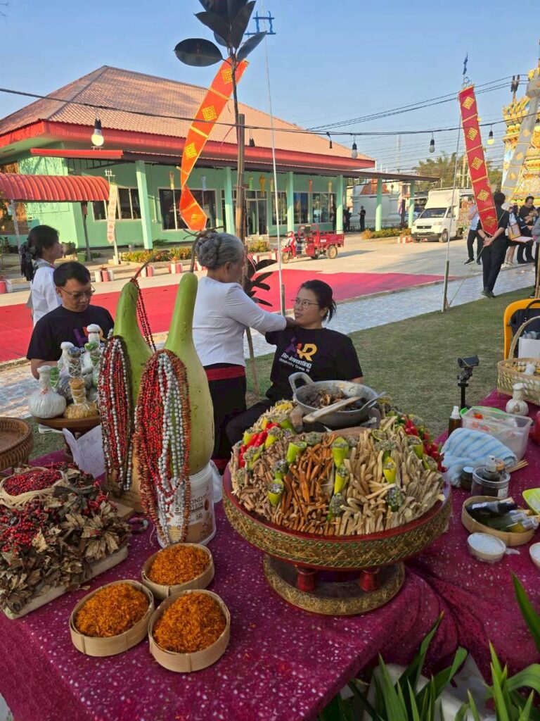 บุคลากรสายสนับสนุนสำนักวิชาแพทยศาสตร์ ร่วมงานในเวทีระดับชาติ "พะเยาวิจัย ครั้งที่ 15"