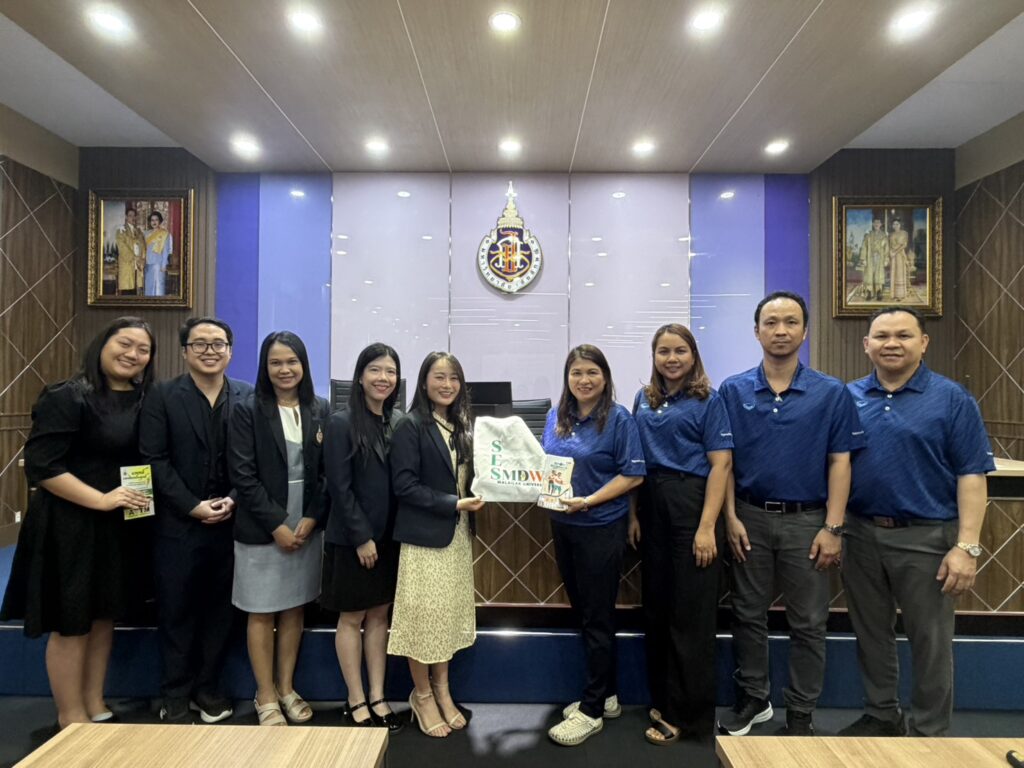 สำนักวิชาแพทยศาสตร์ แนะแนวหลักสูตรแก่นักเรียนโรงเรียนสภาราชินี จังหวัดตรัง