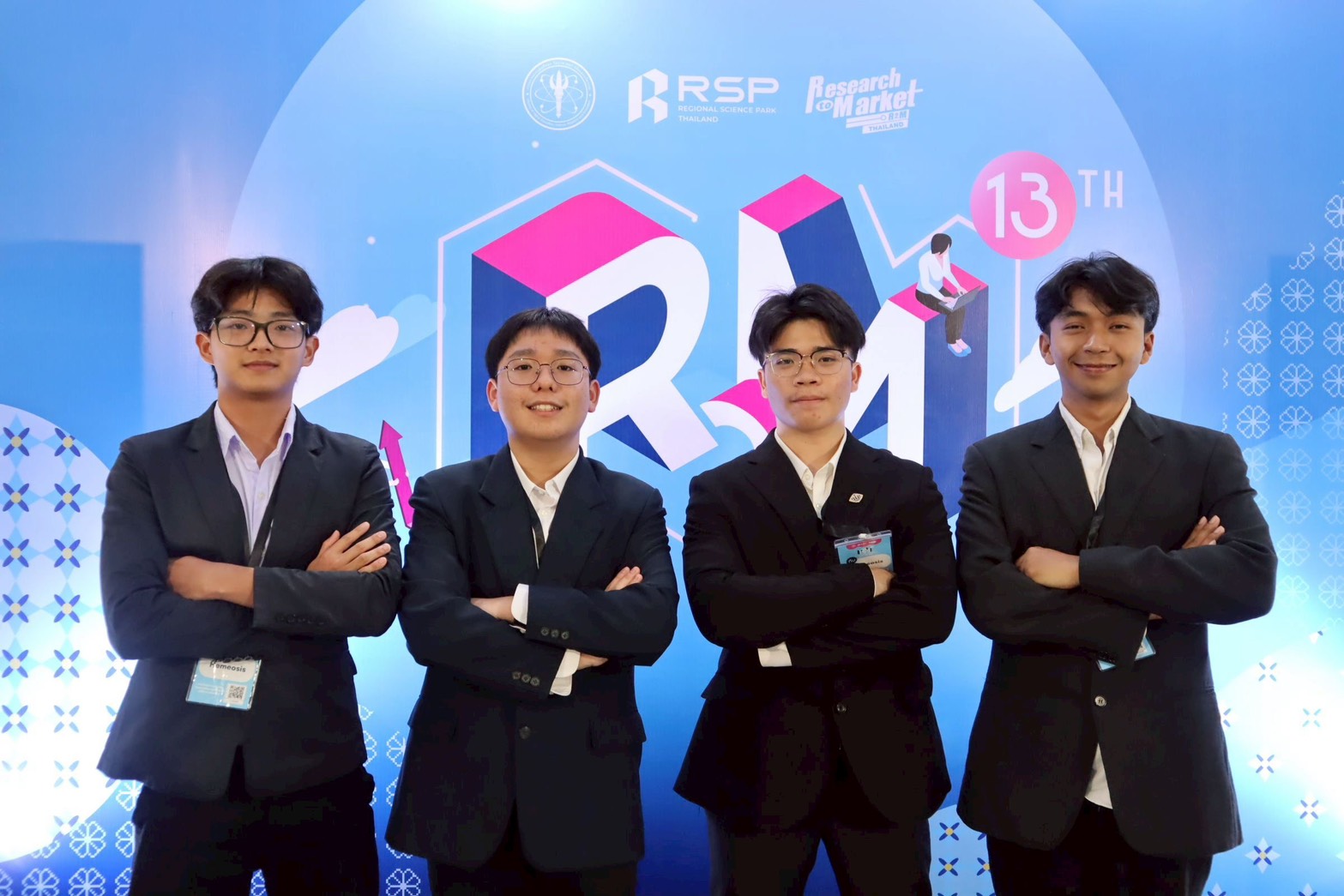 สำนักวิชาแพทยศาสตร์ ม.วลัยลักษณ์ ร่วมยินดีนักศึกษาแพทย์ปี 1 ทีม Hemeosis เข้าร่วมแข่งขัน R2M ครั้งที่ 13 ระดับประเทศ พร้อมนำนวัตกรรม Cold Plasma Hydrogel Mask สู่เชิงพาณิชย์