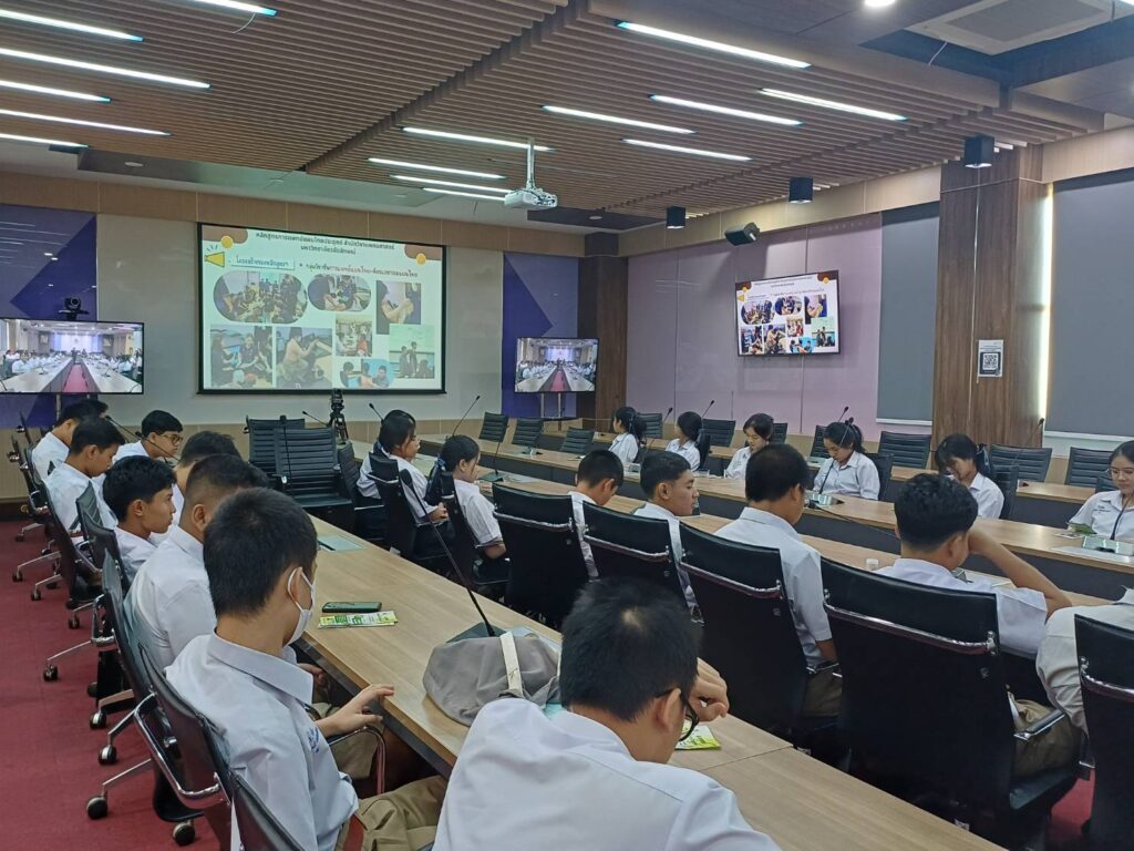 สำนักวิชาแพทยศาสตร์ แนะนำหลักสูตรแก่นักเรียน SMTE โรงเรียนกัลยาณีศรีธรรมราช