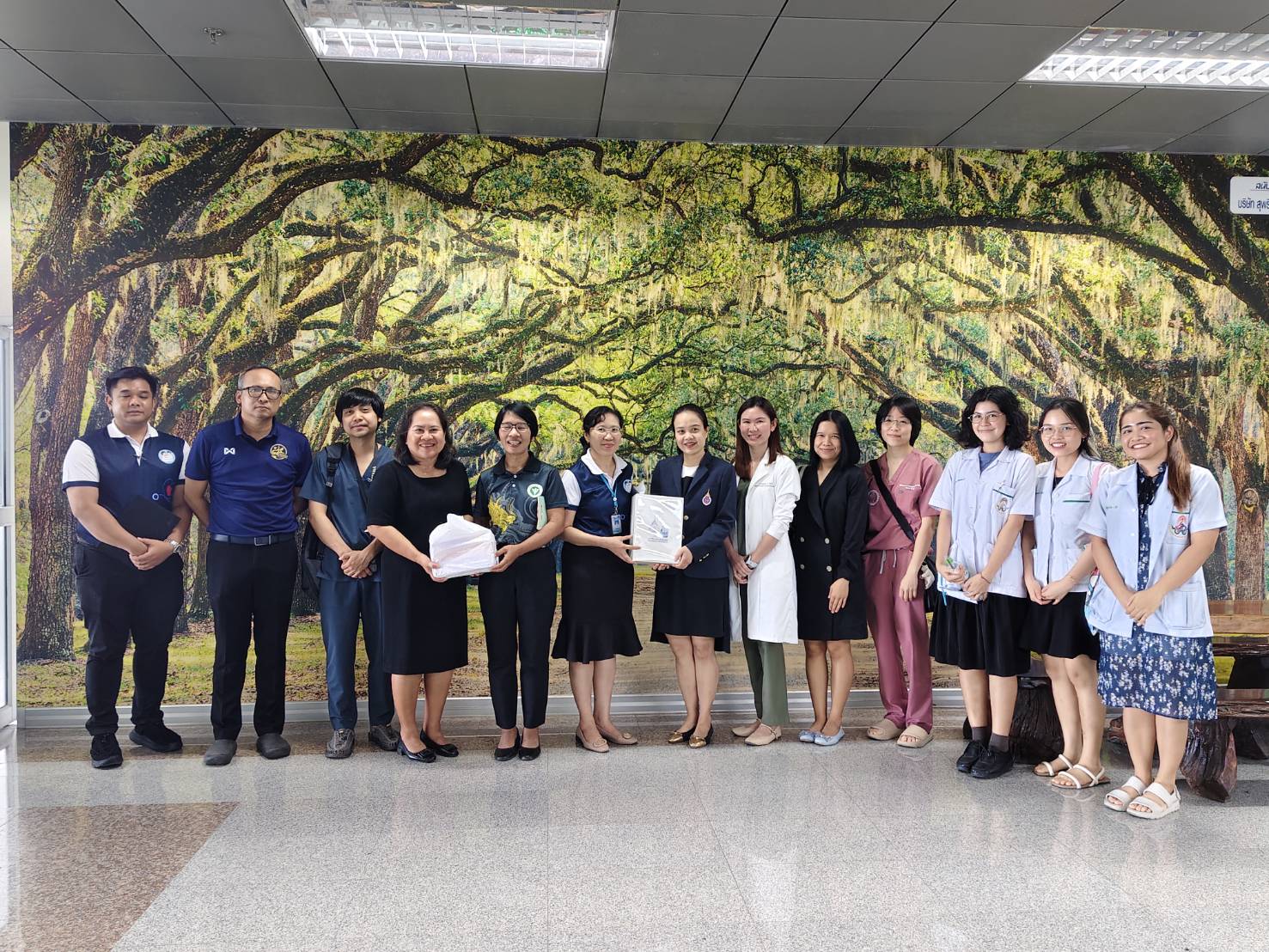 สำนักวิชาแพทยศาสตร์ มหาวิทยาลัยวลัยลักษณ์ ตรวจเยี่ยมบัณฑิตแพทย์ ณ โรงพยาบาลพัทลุง และโรงพยาบาลหาดใหญ่ 