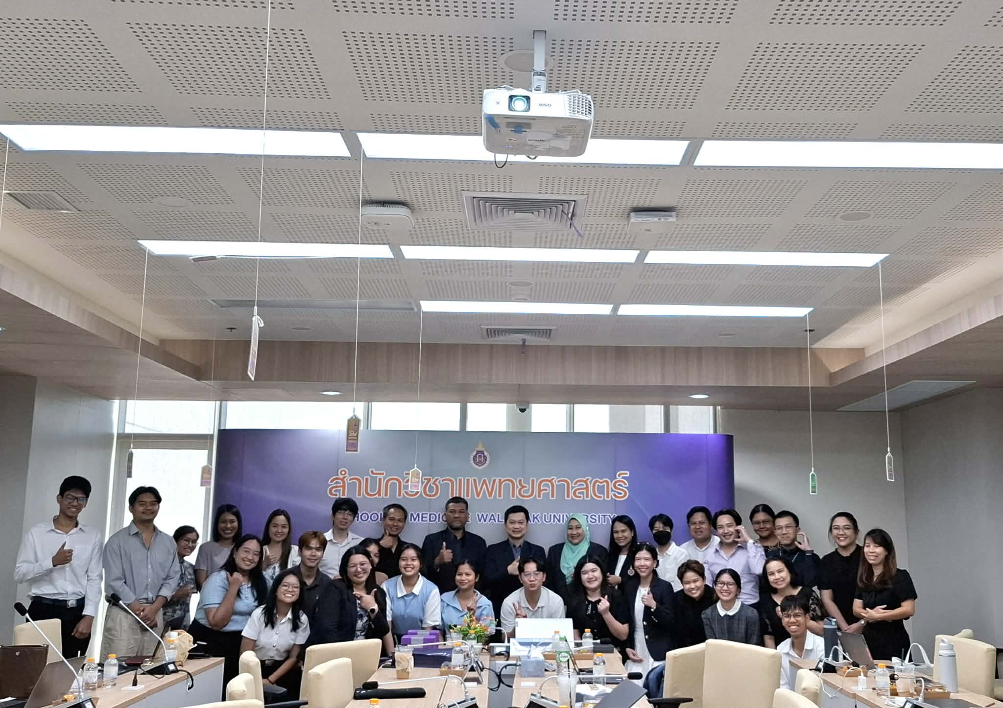 School of Medicine in collaboration with the Center of Excellence in Tropical Pathobiology, organized an international research seminar titled “Transdisciplinary Perspectives in Health Sciences”