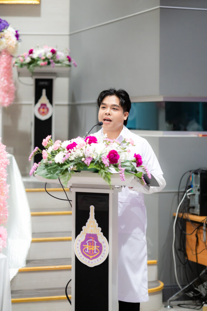 พิธีมอบเสื้อกาวน์ นักศึกษาแพทย์ชั้นปีที่ 3 ปีการศึกษา 2568