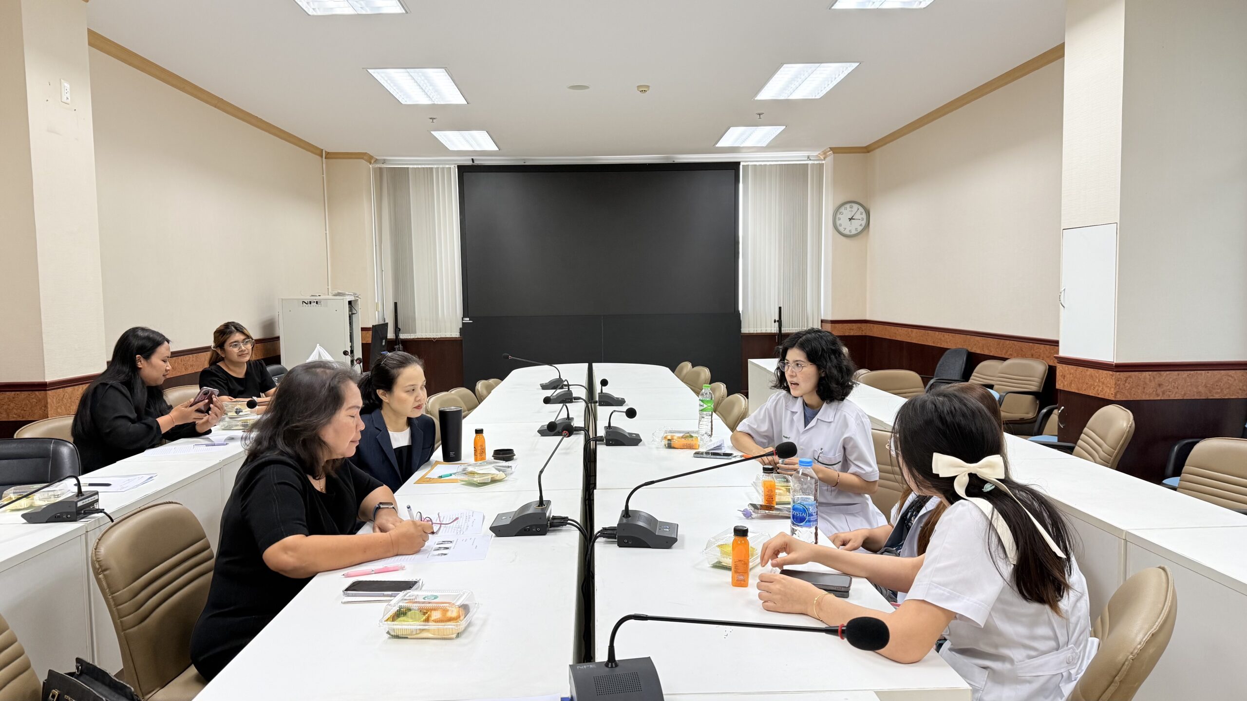 สำนักวิชาแพทยศาสตร์ มหาวิทยาลัยวลัยลักษณ์ ตรวจเยี่ยมบัณฑิตแพทย์ ณ โรงพยาบาลพัทลุง และโรงพยาบาลหาดใหญ่ 