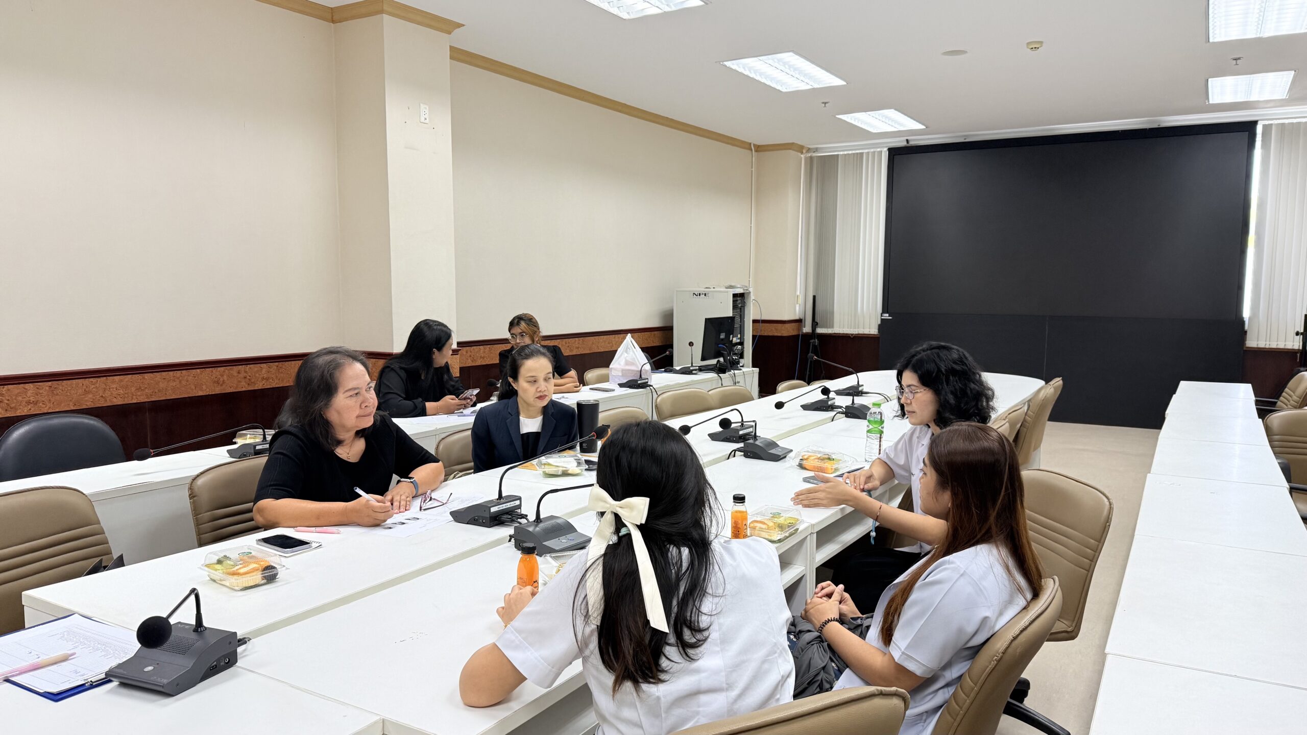 สำนักวิชาแพทยศาสตร์ มหาวิทยาลัยวลัยลักษณ์ ตรวจเยี่ยมบัณฑิตแพทย์ ณ โรงพยาบาลพัทลุง และโรงพยาบาลหาดใหญ่ 