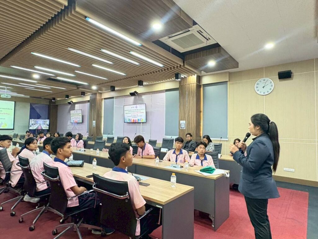 สำนักวิชาแพทยศาสตร์ ต้อนรับนักเรียน SMT โรงเรียนป่าพะยอมพิทยาคม ศึกษาดูงานด้านวิทยาศาสตร์สุขภาพ