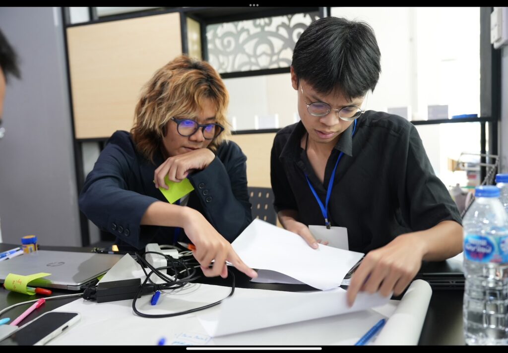 นักศึกษาแพทย์วลัยลักษณ์ ผนึกกำลังทีมเยาวชนคว้ารางวัลชนะเลิศ AI-Preneur ภาคใต้จากผลงาน SyncSpirit AI