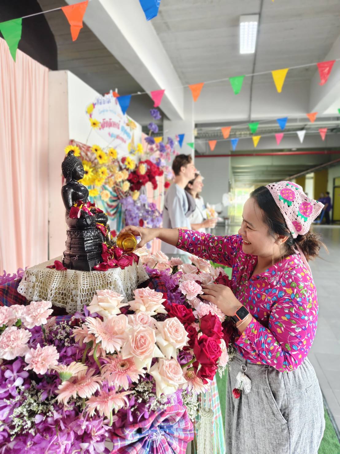 สำนักวิชาแพทยศาสตร์ มหาวิทยาลัยวลัยลักษณ์ ร่วมสืบสานประเพณีสงกรานต์ จัดซุ้มอาหารคาวหวาน ในงาน “วลัยลักษณ์สงกรานต์สืบสานประเพณี 2569”