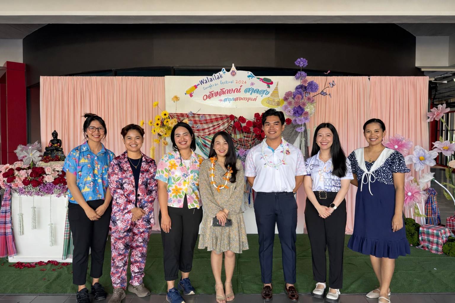 สำนักวิชาแพทยศาสตร์ มหาวิทยาลัยวลัยลักษณ์ ร่วมสืบสานประเพณีสงกรานต์ จัดซุ้มอาหารคาวหวาน ในงาน “วลัยลักษณ์สงกรานต์สืบสานประเพณี 2569”