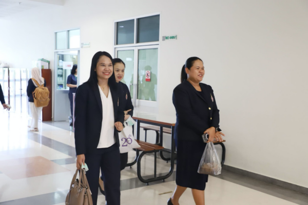 สำนักวิชาแพทยศาสตร์ ศึกษาดูงานและแลกเปลี่ยนเรียนรู้ด้าน EdPEx ณ มหาวิทยาลัยมหาสารคาม