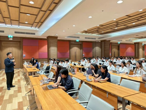 หลักสูตรแพทยศาสตรบัณฑิต จัดโครงการ "เตรียมความพร้อมในการเรียนชั้นปรีคลินิก” ประจำปีการศึกษา 2569 