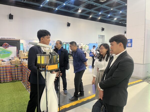 นักศึกษาแพทย์ ม.วลัยลักษณ์ นำเสนอผลงานนวัตกรรม “ECOBINE” ในงานประชุมวิชาการ สวทช. ประจำปี 2569
