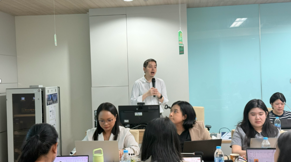 สำนักวิชาแพทยศาสตร์ จัดโครงการอบรมเชิงปฏิบัติการยกระดับศักยภาพนักวิจัย “การเขียนงานวิจัยโดยการทบทวนวรรณกรรม (Literature Review)”