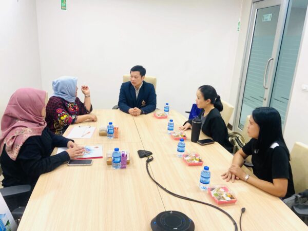 สำนักวิชาแพทยศาสตร์ มหาวิทยาลัยวลัยลักษณ์ ต้อนรับคณะผู้แทนจาก UNTAG Surabaya อินโดนีเซีย เดินหน้าสร้างความร่วมมือทางวิชาการระดับนานาชาติ