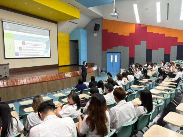 หลักสูตรแพทยศาสตรบัณฑิต จัดกิจกรรม Semester Opening เสริมความพร้อมด้านการเรียนและการดูแลสุขภาวะทางใจแก่นักศึกษาแพทย์ชั้นปีที่ 2